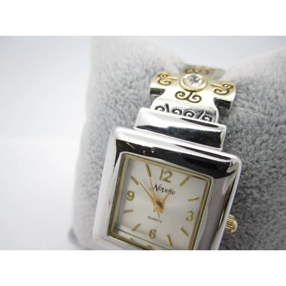 Women's Novelle Quartz Analog Dial Causal Round Bangle Watch (E158)